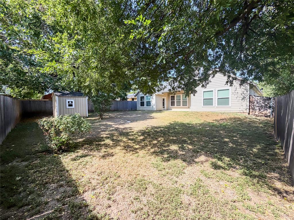 402 N Trinity Street Property Photo 13