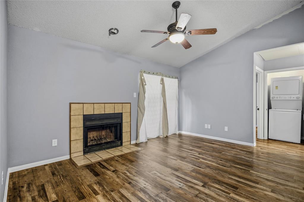 1307 Willoughby Lane 5421 Property Photo 3