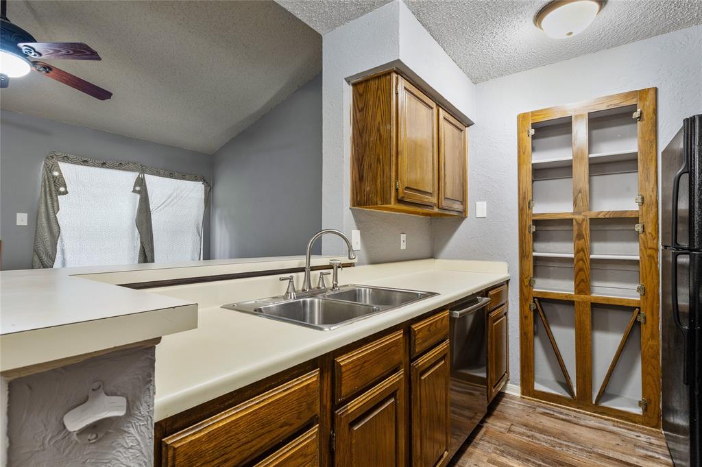 1307 Willoughby Lane 5421 Property Photo 10