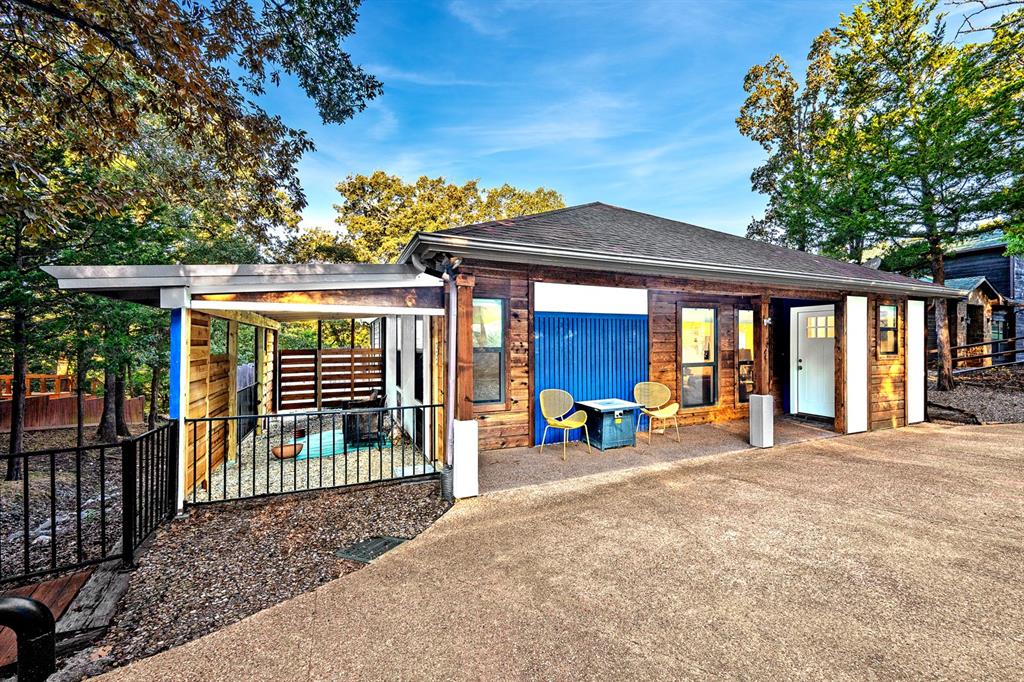 153 Bridlepath Drive Property Photo 1