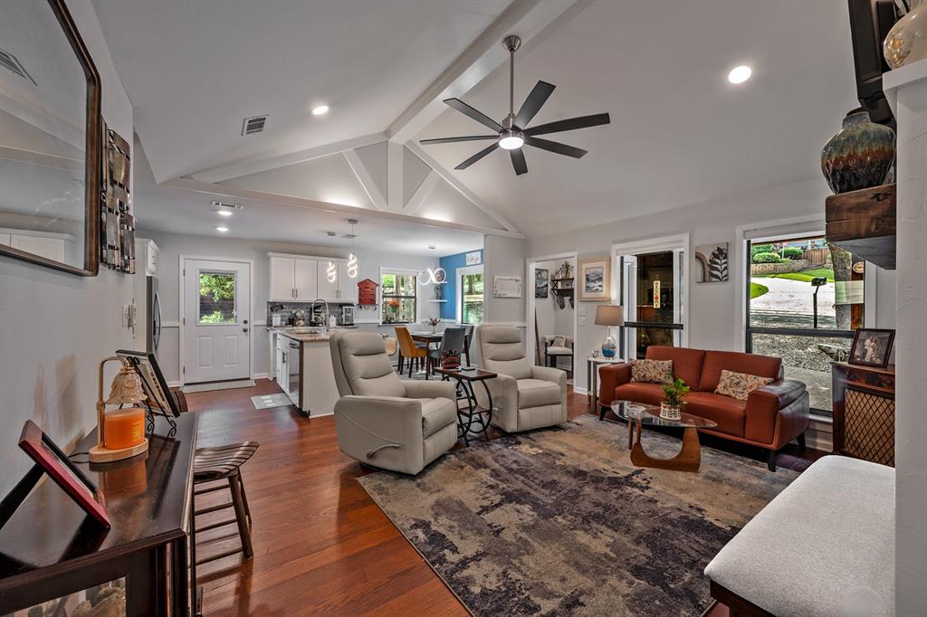 153 Bridlepath Drive Property Photo 16