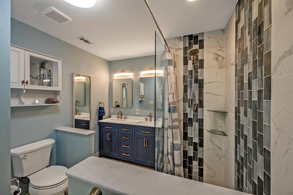 153 Bridlepath Drive Property Photo 24