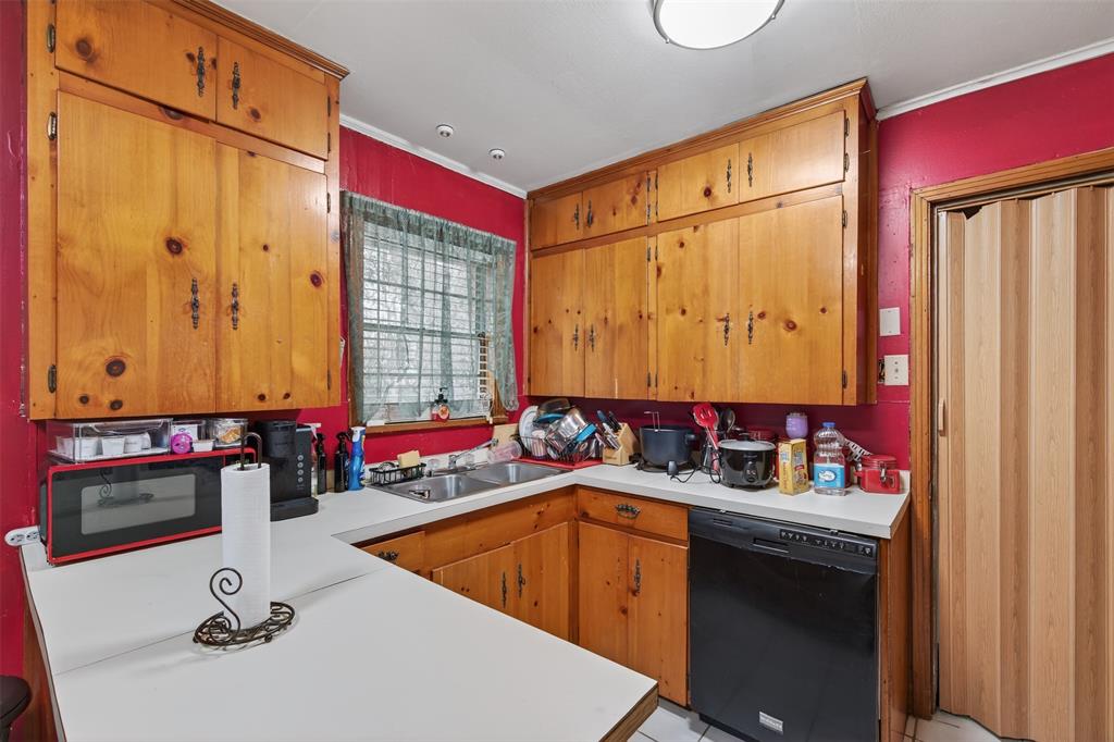 511 Hancock Property Photo 5