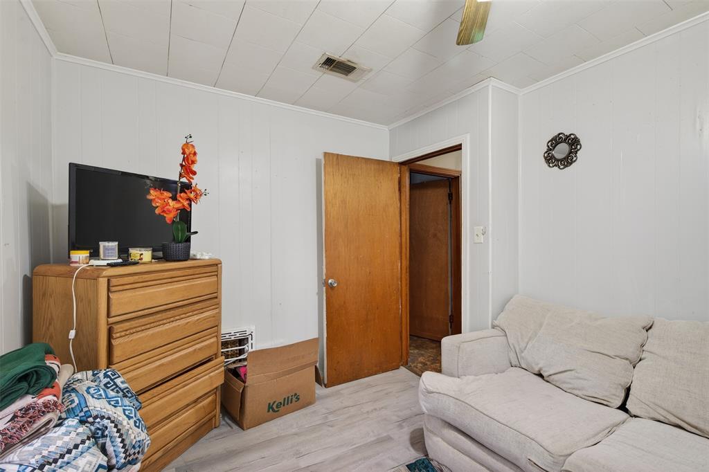 511 Hancock Property Photo 10