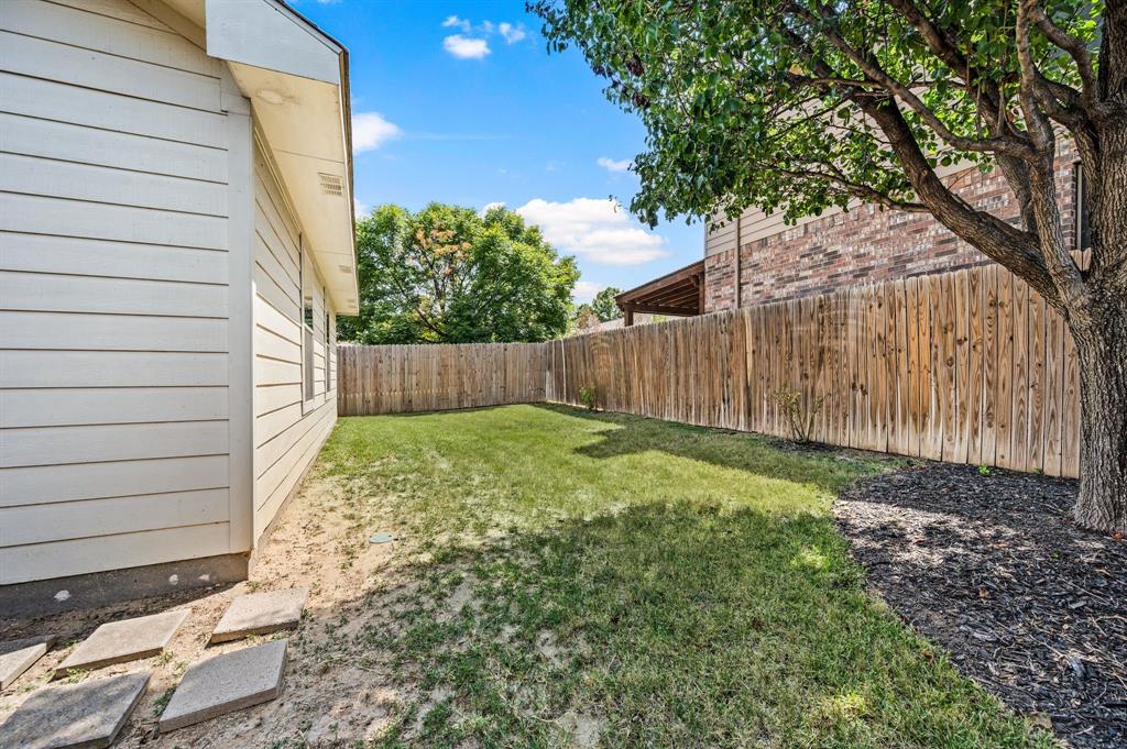 12113 Thicket Bend Drive Property Photo 29