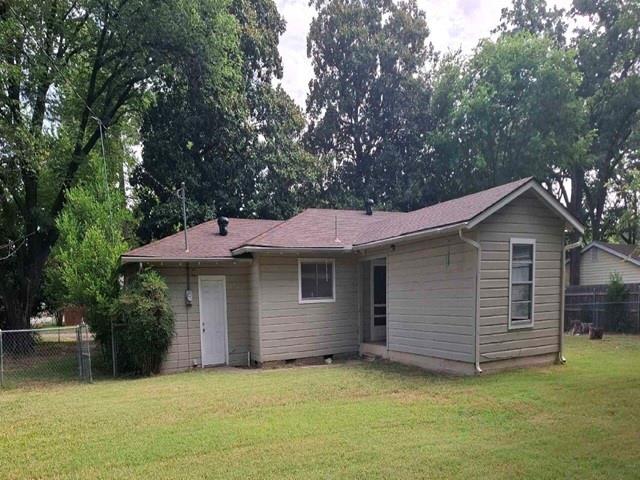 1100 Poe Street Property Photo 2