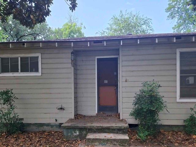 1100 Poe Street Property Photo 4
