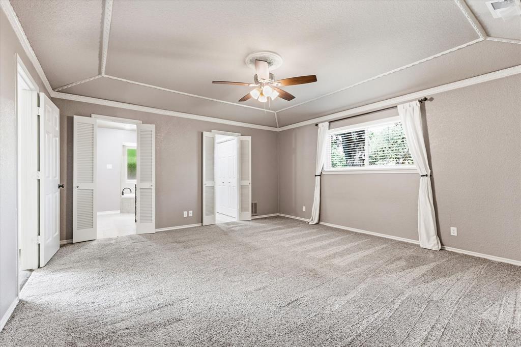 1100 Yorkshire Drive Property Photo 18