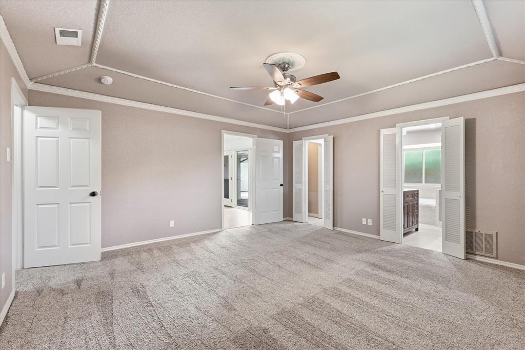 1100 Yorkshire Drive Property Photo 19