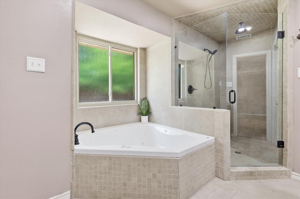 1100 Yorkshire Drive Property Photo 20
