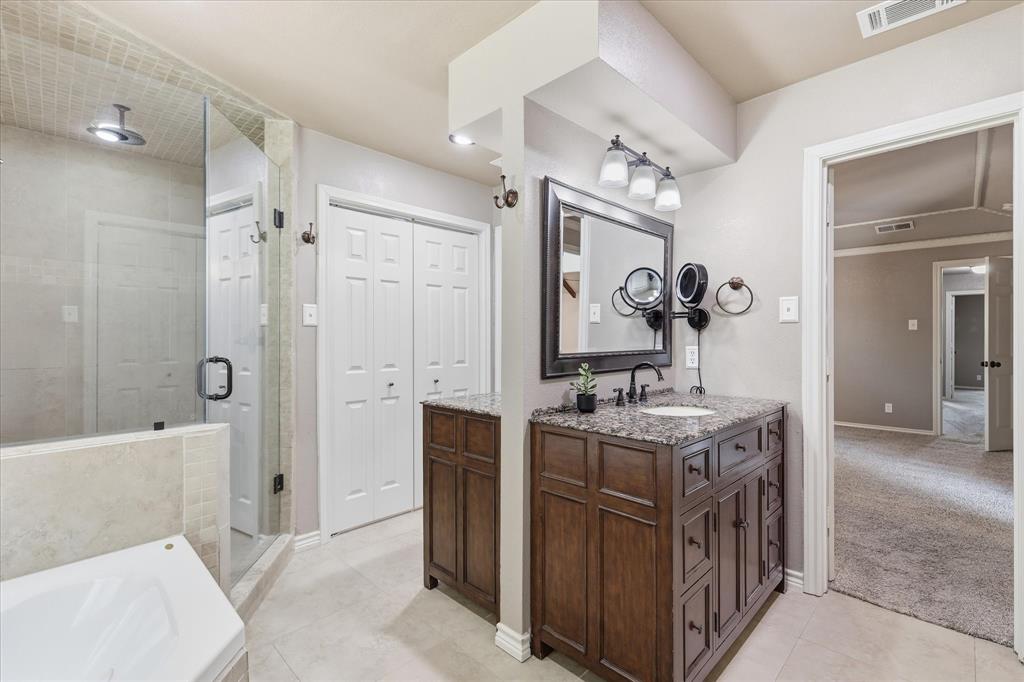 1100 Yorkshire Drive Property Photo 21