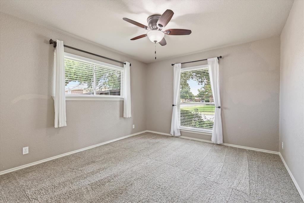 1100 Yorkshire Drive Property Photo 26