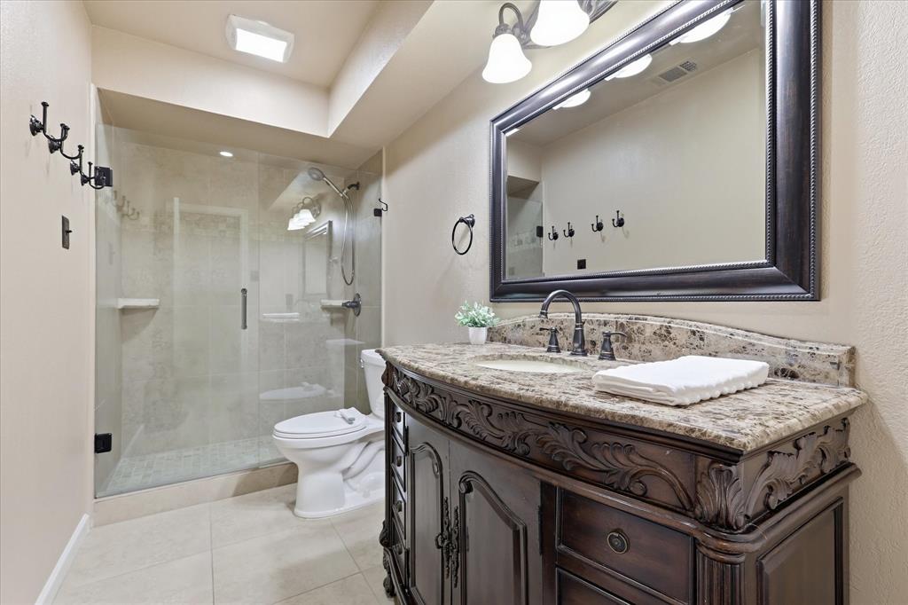 1100 Yorkshire Drive Property Photo 29