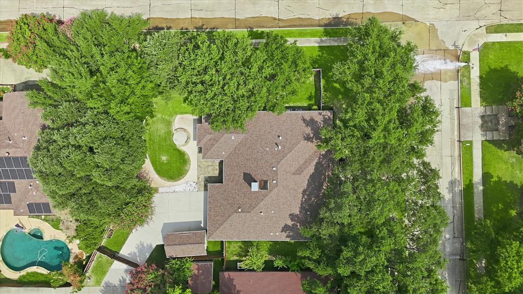 1100 Yorkshire Drive Property Photo 36