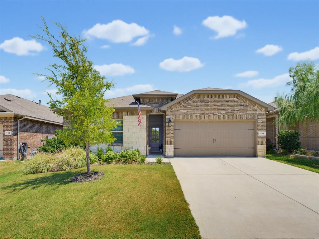156 Waterbend Cove Property Photo 1