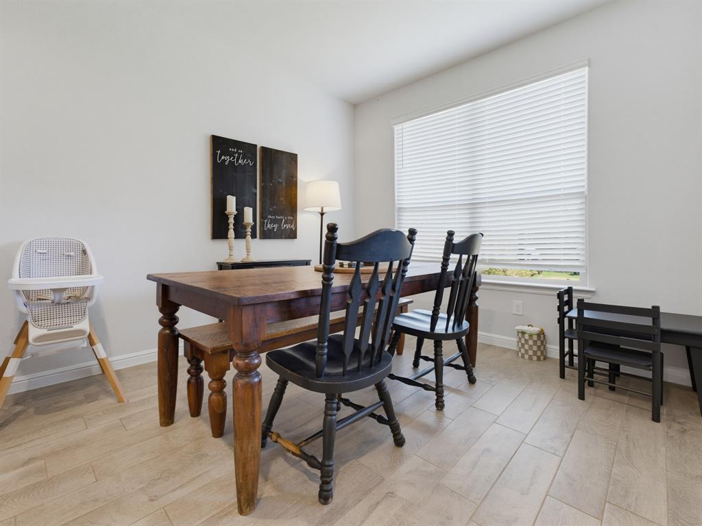 156 Waterbend Cove Property Photo 7