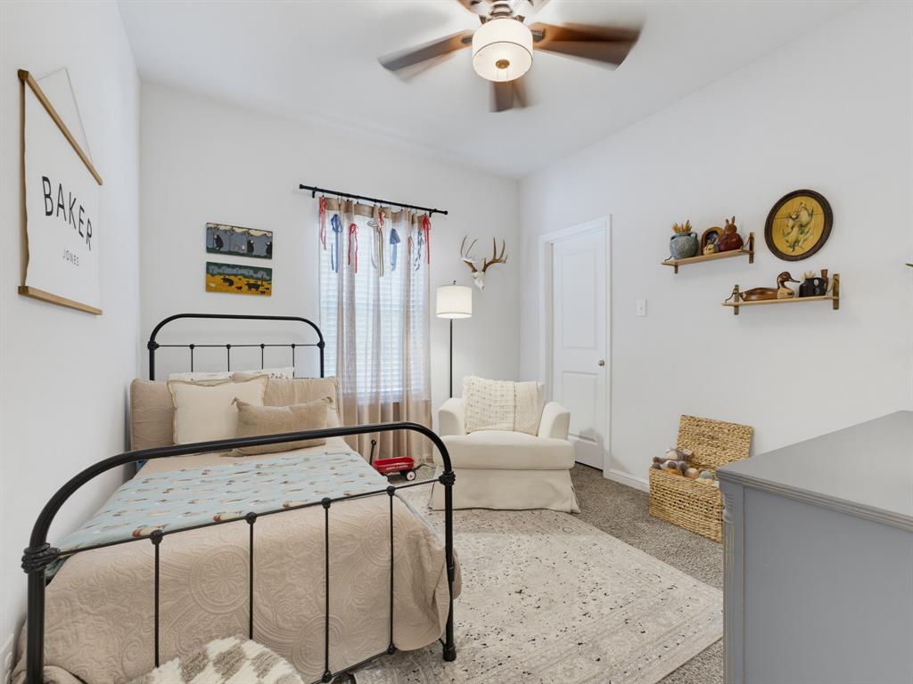 156 Waterbend Cove Property Photo 10