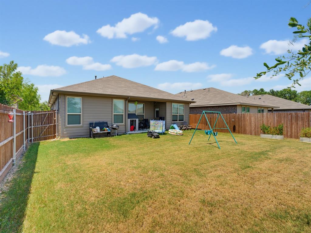 156 Waterbend Cove Property Photo 18