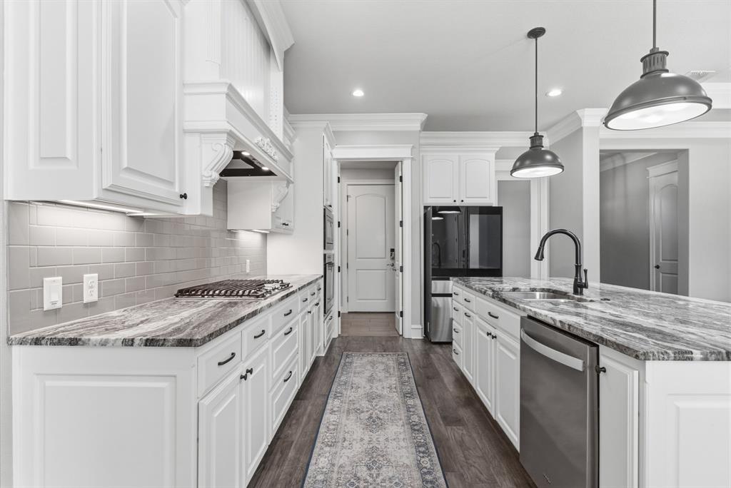 2513 Barton Creek Circle Property Photo 8