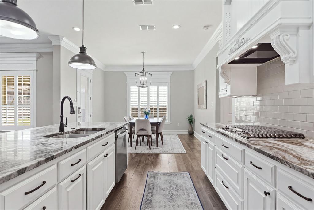 2513 Barton Creek Circle Property Photo 9