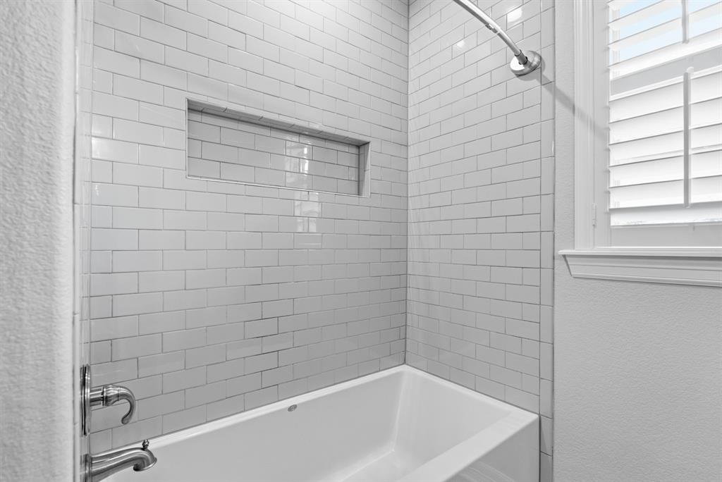 2513 Barton Creek Circle Property Photo 21