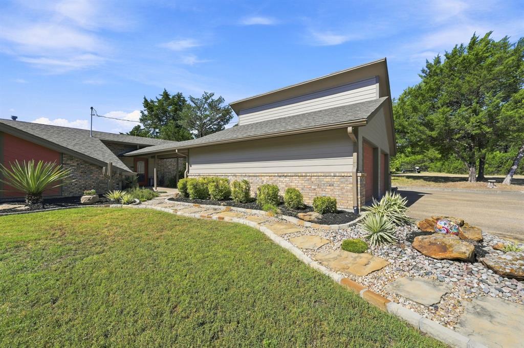 3840 Mockingbird Lane Property Photo 5