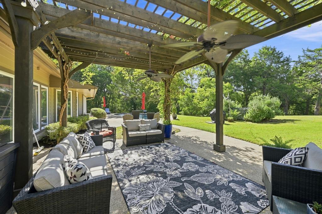 3840 Mockingbird Lane Property Photo 7