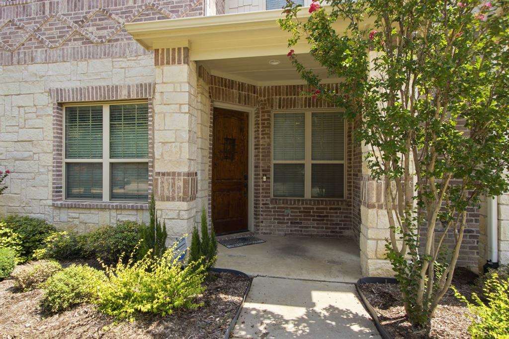 4818 Empire Way Property Photo 2