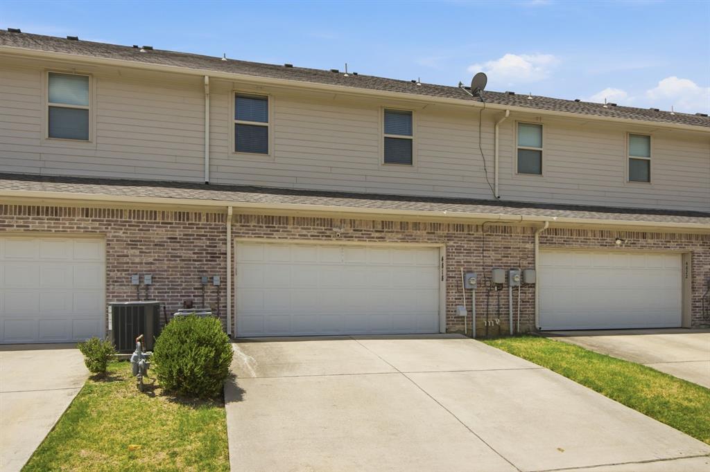 4818 Empire Way Property Photo 4