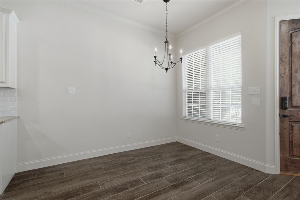 4818 Empire Way Property Photo 10