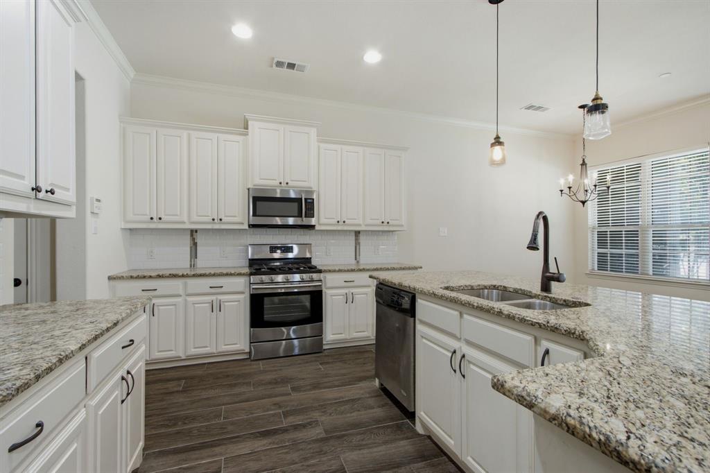 4818 Empire Way Property Photo 14