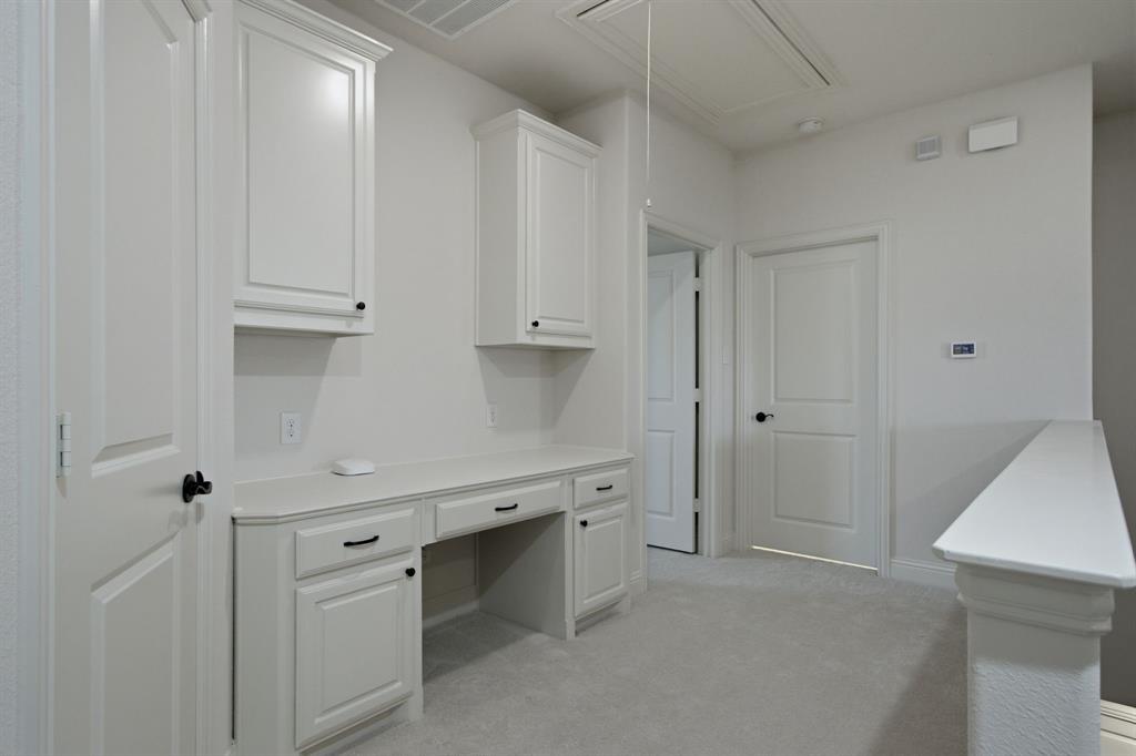 4818 Empire Way Property Photo 22