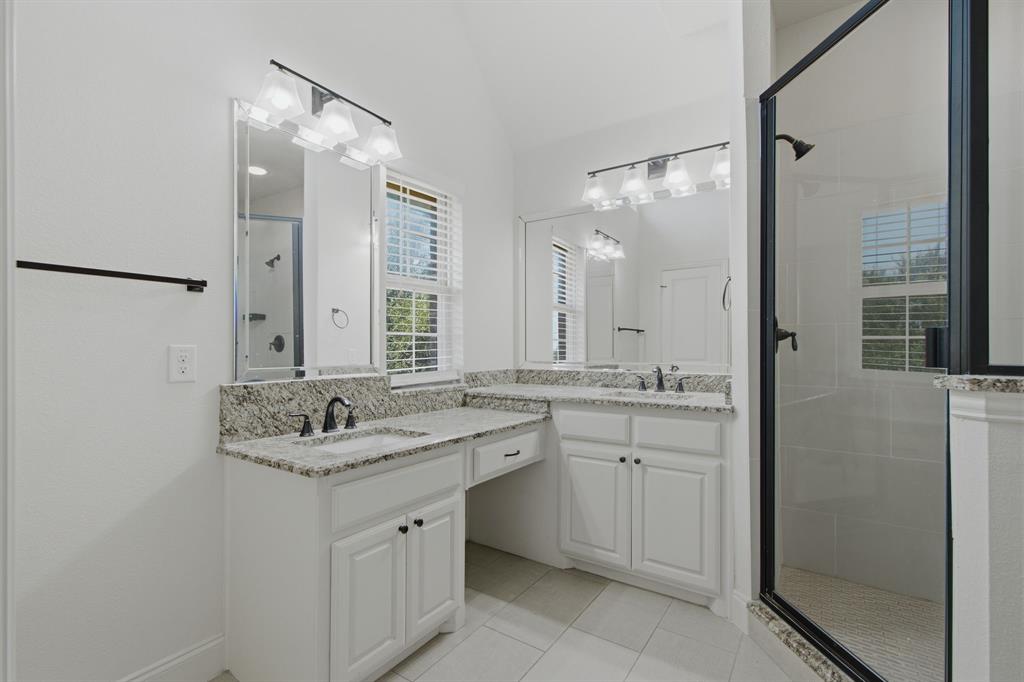 4818 Empire Way Property Photo 25