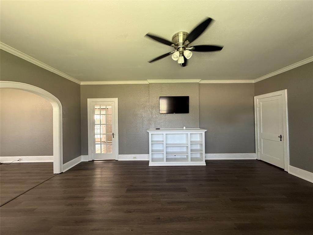 255 Preston Avenue Property Photo 8