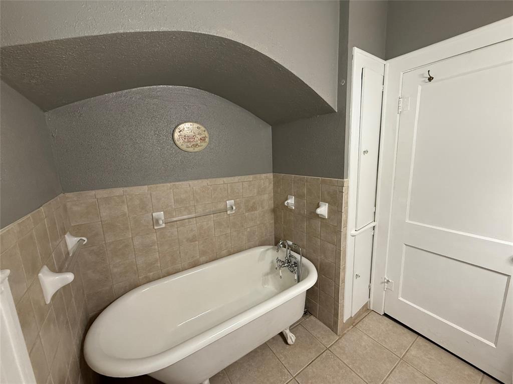 255 Preston Avenue Property Photo 29