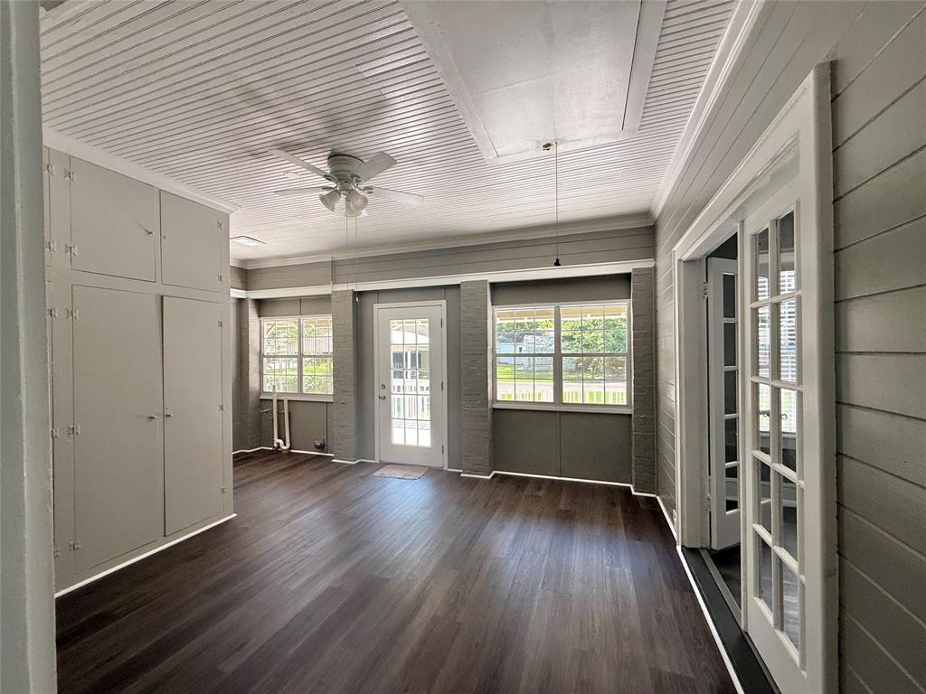 255 Preston Avenue Property Photo 35