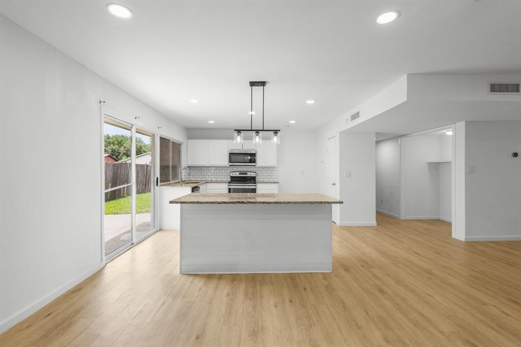 1824 Chamberlain Drive Property Photo 8