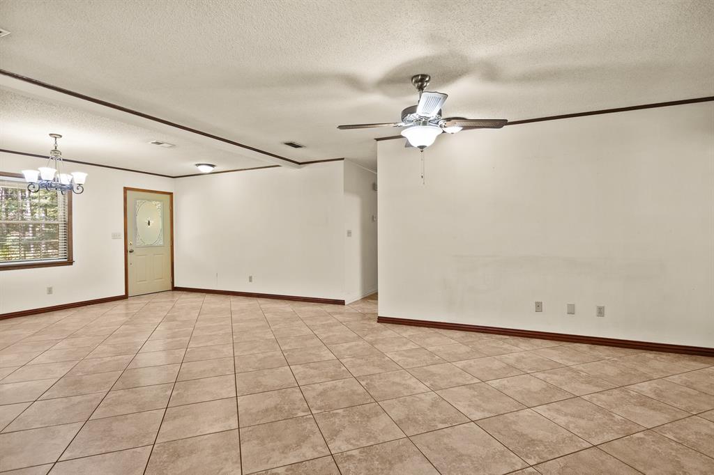 410 S Willis Street Property Photo 18