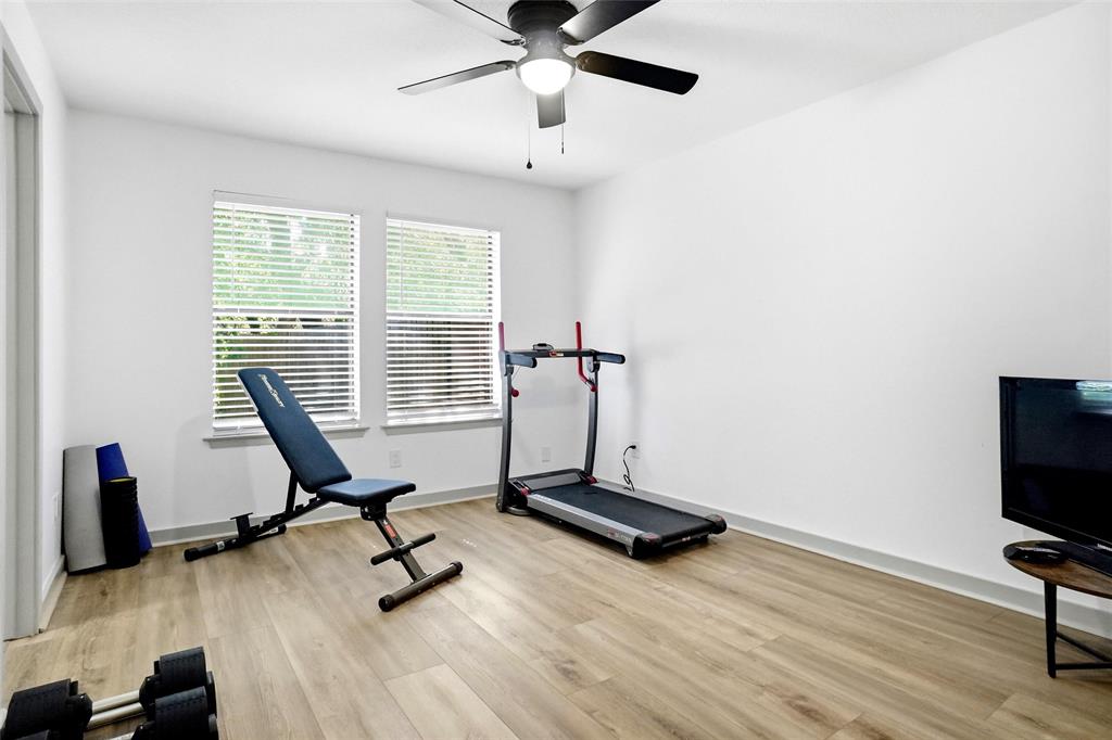 7800 Skylake Drive Property Photo 17