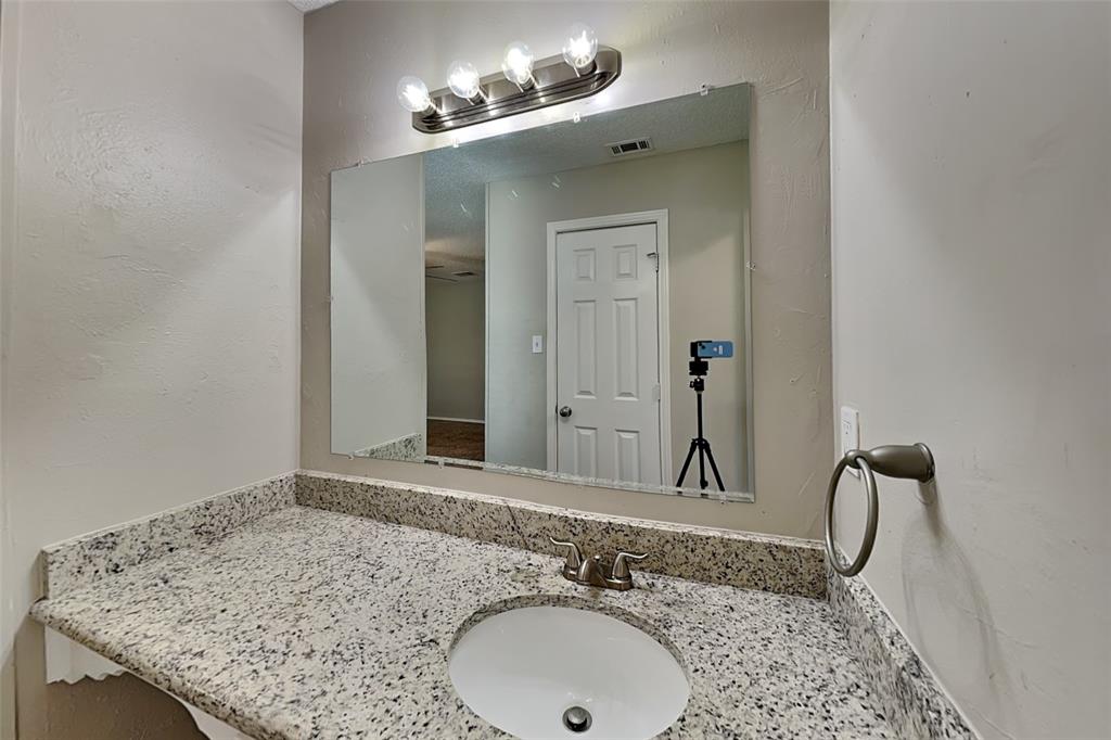 6625 Constitution Drive Property Photo 10