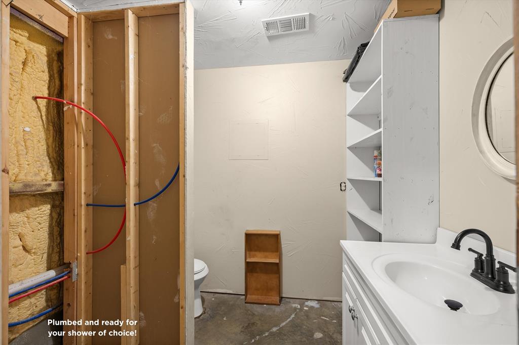 10015 Fm 751 Property Photo 12
