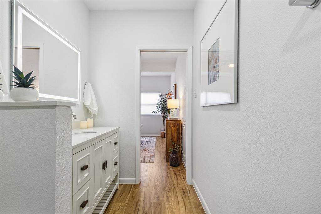 10811 Mandalay Drive Property Photo 14