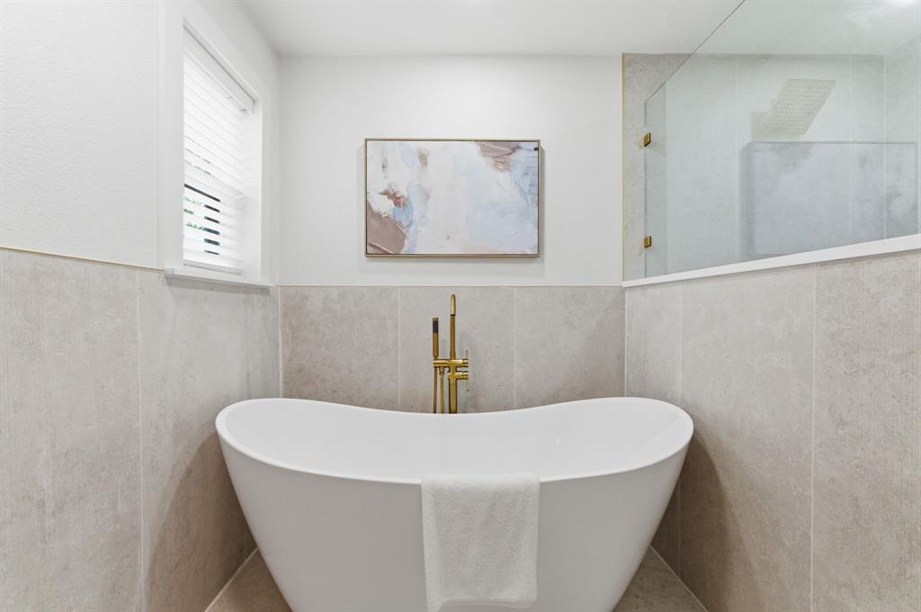 6638 County Road 1103 Property Photo 19
