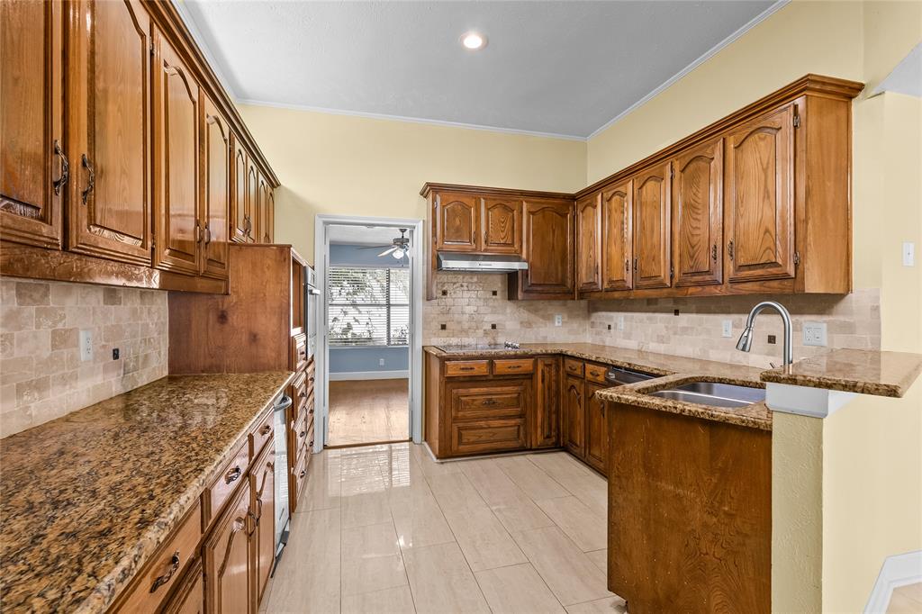 3724 Solarium Place Property Photo 13