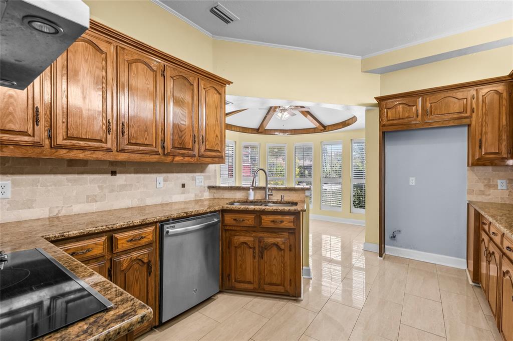 3724 Solarium Place Property Photo 14
