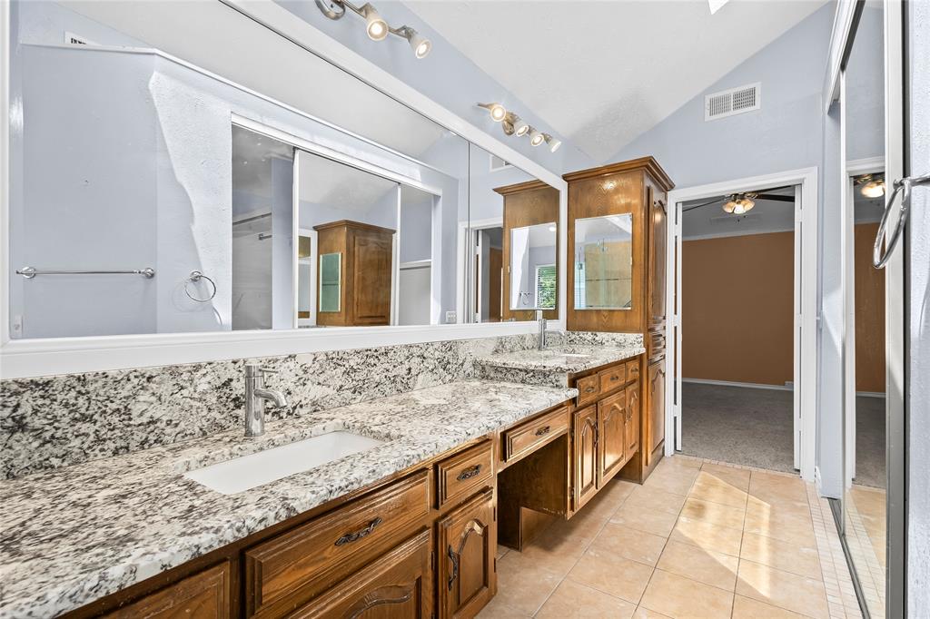 3724 Solarium Place Property Photo 25