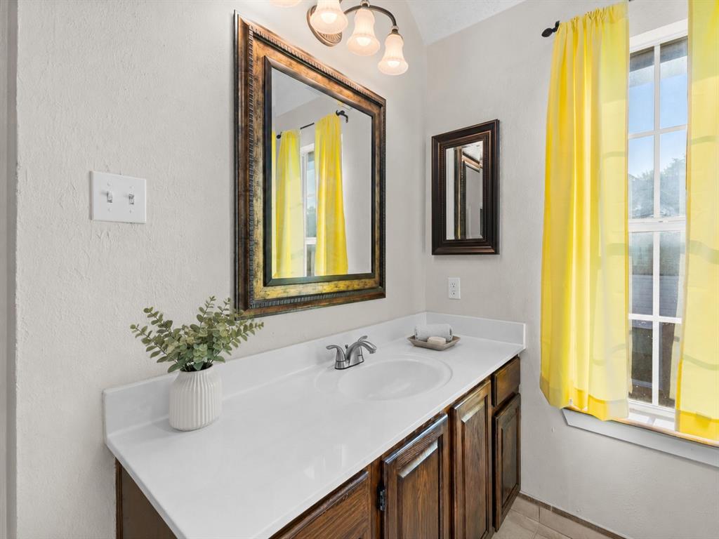 2504 Hackberry Place Property Photo 15