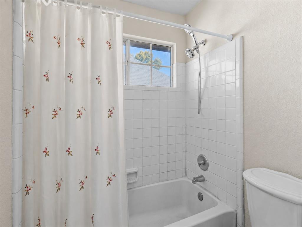 2504 Hackberry Place Property Photo 19