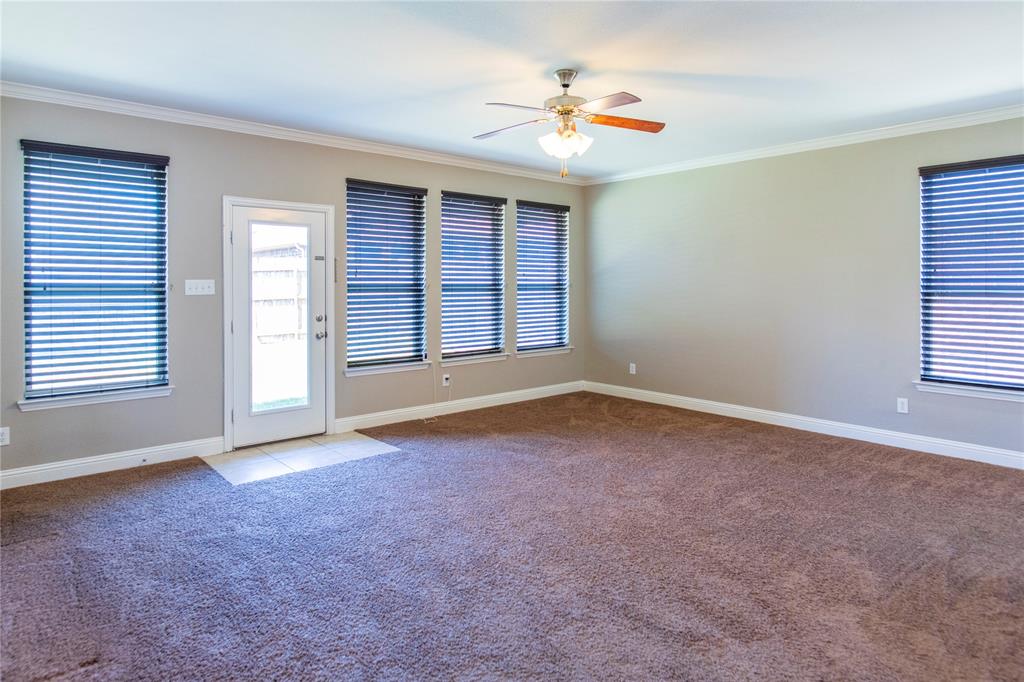 812 Goldenmist Drive Property Photo 13
