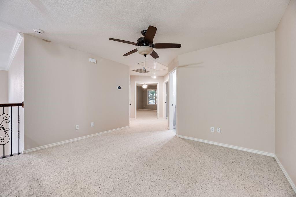 317 Gershwin Way Property Photo 8
